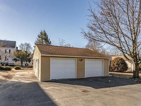 496 Broadway St, Chicopee, MA 01020 photo 3