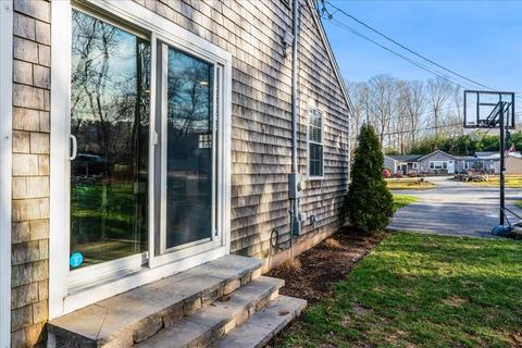 38 Regency Dr, Bourne, MA 02532 photo 17