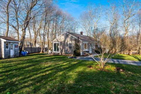 38 Regency Dr, Bourne, MA 02532 photo 3