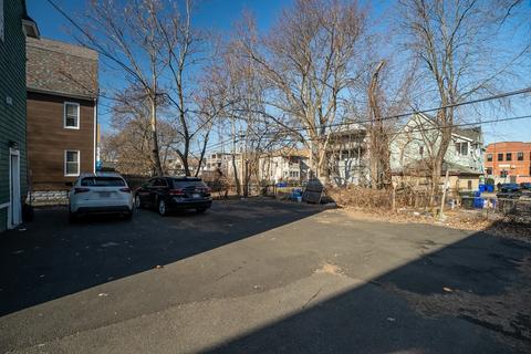 54 Johnson St, Springfield, MA 01108 photo 7