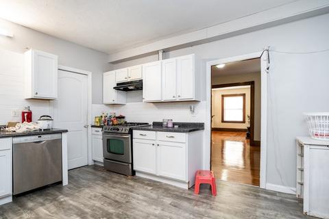 54 Johnson St, Springfield, MA 01108 photo 13