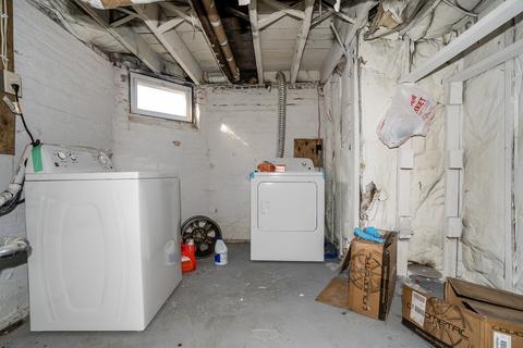 54 Johnson St, Springfield, MA 01108 photo 22