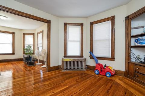 54 Johnson St, Springfield, MA 01108 photo 11