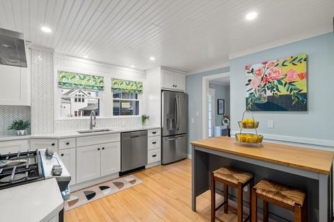11 Bertram St, Beverly, MA 01915 photo 12