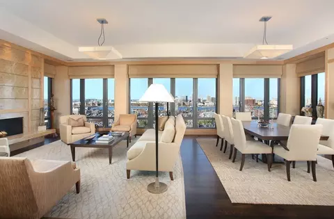 776 Boylston St #PH2B, Boston, MA 02199
