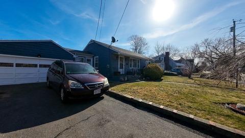 115 Moore St, Fall River, MA 02720 photo 2