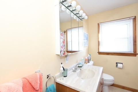 115 Moore St, Fall River, MA 02720 photo 9