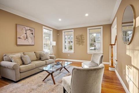 18 Normandy Rd, Lexington, MA 02421 photo 4