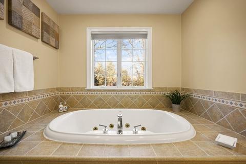 18 Normandy Rd, Lexington, MA 02421 photo 21