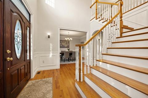 18 Normandy Rd, Lexington, MA 02421 photo 3