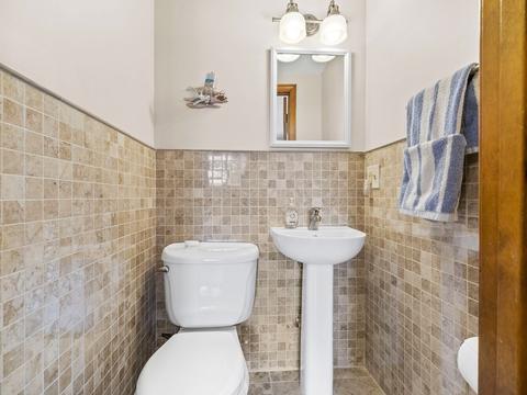 52 Flash Rd, Nahant, MA 01908 photo 12