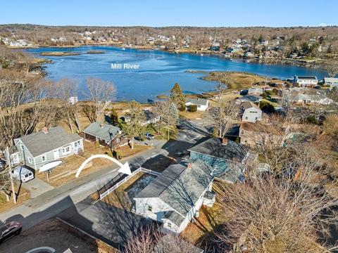 1 Rose Ln, Gloucester, MA 01930 photo 3