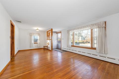 1 Rose Ln, Gloucester, MA 01930 photo 9