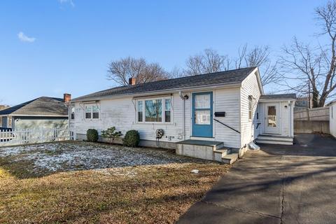 1 Rose Ln, Gloucester, MA 01930 photo 4