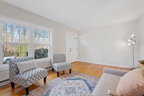 47 Stuart St, Gardner, MA 01440 photo 11