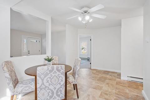 47 Stuart St, Gardner, MA 01440 photo 16