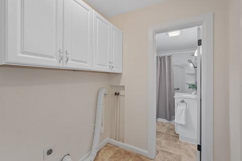 47 Stuart St, Gardner, MA 01440 photo 20