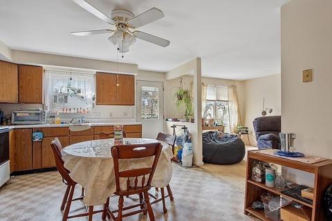 47 Stuart St, Gardner, MA 01440 photo 26