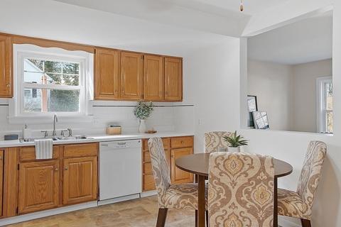 47 Stuart St, Gardner, MA 01440 photo 15
