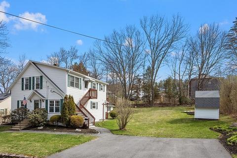 47 Stuart St, Gardner, MA 01440 photo 3