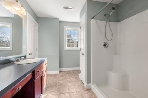252 Cabinet St, Springfield, MA 01129 photo 24