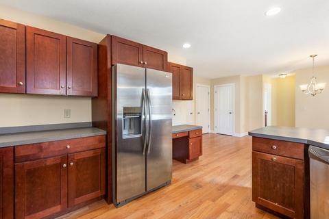 252 Cabinet St, Springfield, MA 01129 photo 7