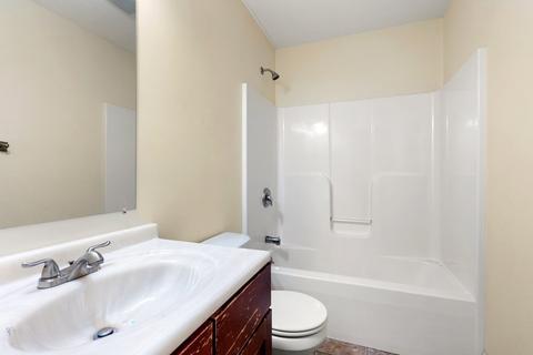252 Cabinet St, Springfield, MA 01129 photo 29