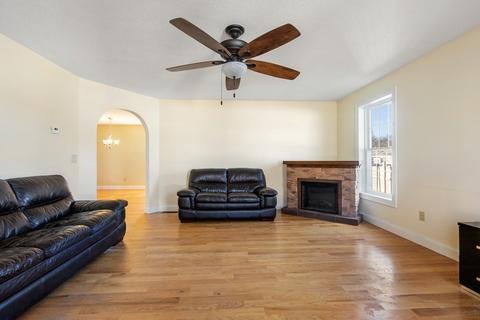 252 Cabinet St, Springfield, MA 01129 photo 15