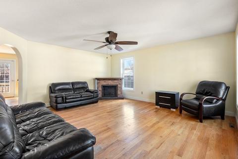 252 Cabinet St, Springfield, MA 01129 photo 17