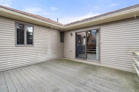55 Horace St, Needham, MA 02494 photo 4