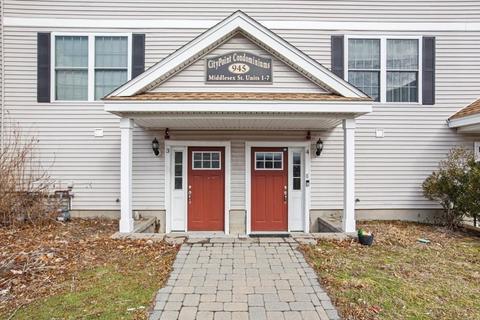 945 Middlesex St #4, Lowell, MA 01851 | 41 Photos - Movoto