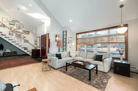 8 Rio Dr, Gloucester, MA 01930 photo 9