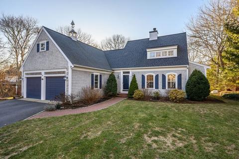 72 Crestview Cir, Centerville, MA 02632 photo 1