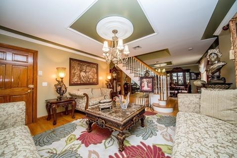 484 Walnut St, Fall River, MA 02720 photo 4