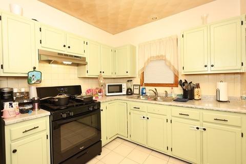 484 Walnut St, Fall River, MA 02720 photo 11
