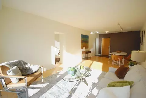 100 Keyes Rd #307, Concord, MA 01742