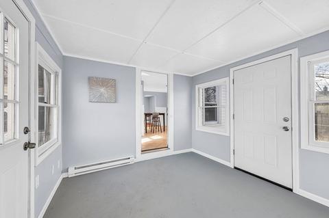 79 Wallace Ave, Chicopee, MA 01020 photo 4