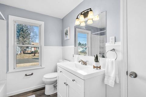 79 Wallace Ave, Chicopee, MA 01020 photo 9