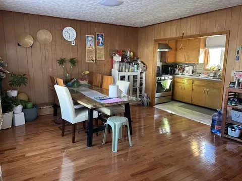 562 Cambridge St, Fall River, MA 02721 photo 5