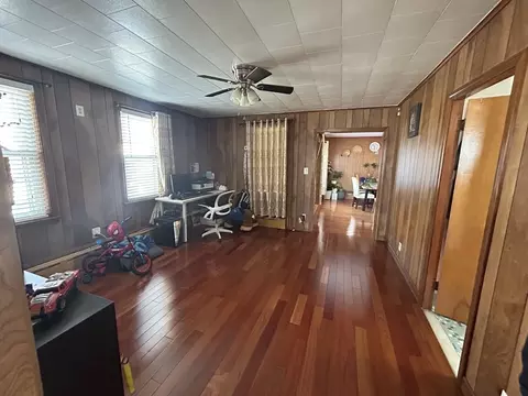 562 Cambridge St, Fall River, MA 02721 photo 10