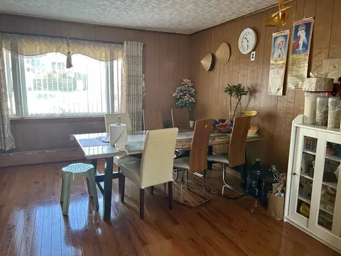562 Cambridge St, Fall River, MA 02721 photo 6