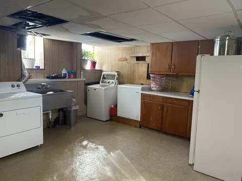 562 Cambridge St, Fall River, MA 02721 photo 22