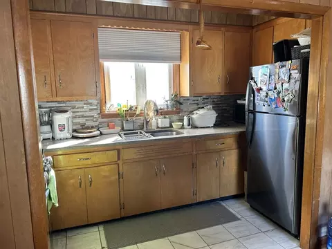 562 Cambridge St, Fall River, MA 02721 photo 7
