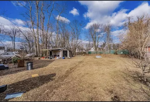 170 Pendleton Ave, Springfield, MA 01109 photo 21