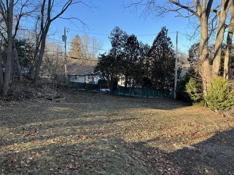 11 Pratt St, Worcester, MA 01609 photo 25