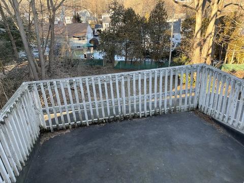 11 Pratt St, Worcester, MA 01609 photo 17