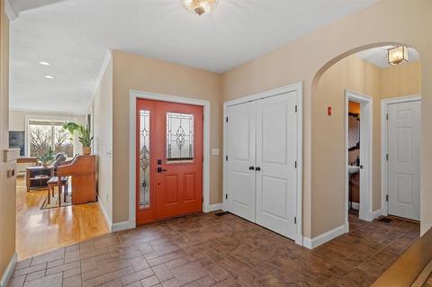 15 Chestnut Hill Dr, Webster, MA 01570 photo 6