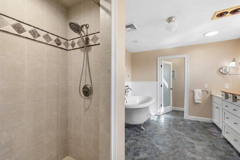 15 Chestnut Hill Dr, Webster, MA 01570 photo 25