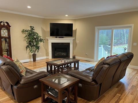 4 Walter Edwards #12, Uxbridge, MA 01569