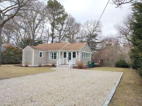 43 Cappawack Rd, Mashpee, MA 02649 photo 1